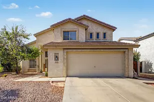 284 W Goldfinch Way, Chandler, AZ 85286 - Photo 1