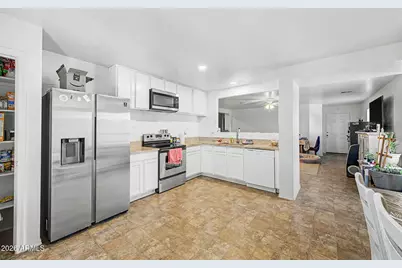 581 W Jardin Loop, Casa Grande, AZ 85122 - Photo 5