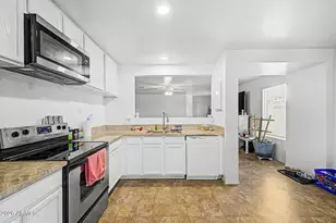 581 W Jardin Loop, Casa Grande, AZ 85122 - Photo 11