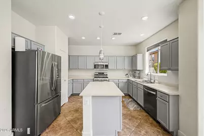 3859 E Fairview Street, Gilbert, AZ 85295 - Photo 9