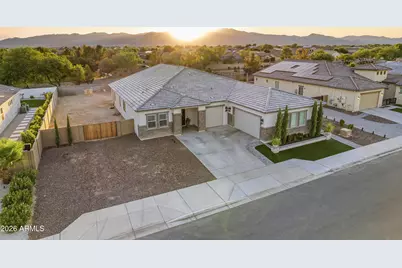 5276 N 182nd Lane, Litchfield Park, AZ 85340 - Photo 3