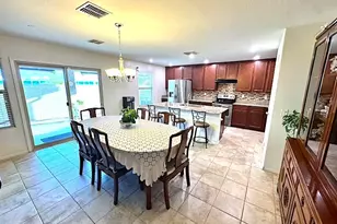 6927 E Peralta Cir, Mesa, AZ 85212 - Photo 9