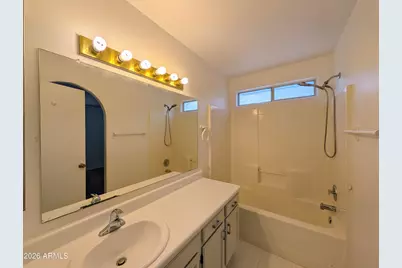 2824 W Angela Drive, Phoenix, AZ 85053 - Photo 35