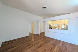 2824 W Angela Dr, Phoenix, AZ 85053 - Photo 11