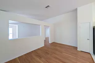 2824 W Angela Dr, Phoenix, AZ 85053 - Photo 17