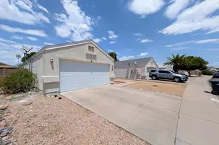 2824 W Angela Dr, Phoenix, AZ 85053 - Photo 3