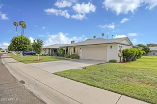 10896 W Clair Dr, Sun City, AZ 85351 - Photo 3