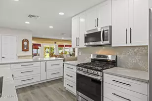 10896 W Clair Dr, Sun City, AZ 85351 - Photo 17