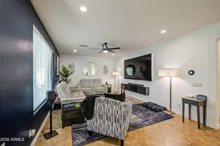 10926 W Locust Ln, Avondale, AZ 85323 - Photo 11