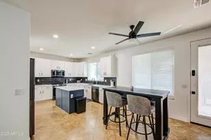 10926 W Locust Ln, Avondale, AZ 85323 - Photo 15