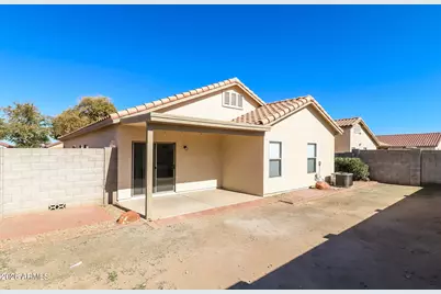 11823 W Roanoke Avenue, Avondale, AZ 85392 - Photo 15