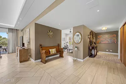 2201 N Central Avenue #2F, Phoenix, AZ 85004 - Photo 3
