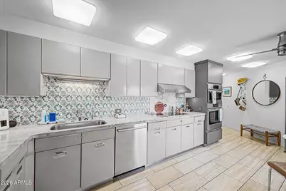 2201 N Central Avenue #2F, Phoenix, AZ 85004 - Photo 13
