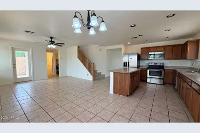 571 E Reflection Place, Chandler, AZ 85286 - Photo 7