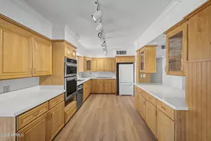 1407 E Gemini Dr, Tempe, AZ 85283 - Photo 5