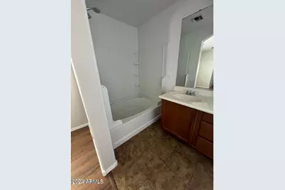 4661 E Laurel Avenue, Gilbert, AZ 85234 - Photo 17