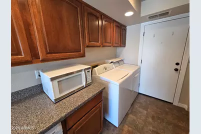 1809 E Frier Drive #2, Phoenix, AZ 85020 - Photo 7