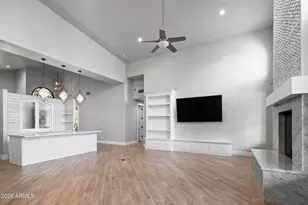 12671 S Honah Lee Ct, Phoenix, AZ 85044 - Photo 19