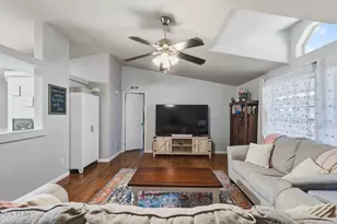 2907 E Sequoia Dr, Phoenix, AZ 85050 - Photo 11