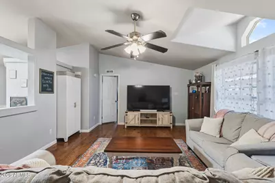 2907 E Sequoia Drive, Phoenix, AZ 85050 - Photo 13