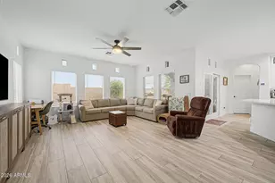10547 W Desert Star Ln, Peoria, AZ 85382 - Photo 5