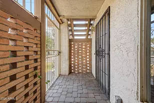 8802 North 8th St, Phoenix, AZ 85020 - Photo 3