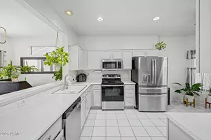 15612 W Grand Creek Ln, Surprise, AZ 85374 - Photo 13