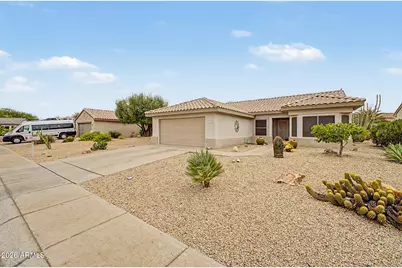 15612 W Grand Creek Lane, Surprise, AZ 85374 - Photo 5
