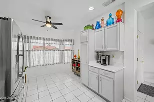 15612 W Grand Creek Ln, Surprise, AZ 85374 - Photo 17