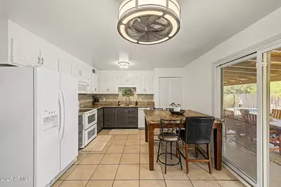 15210 N 37th Street, Phoenix, AZ 85032 - Photo 9