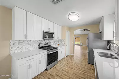 8564 W Ocotillo Road, Glendale, AZ 85305 - Photo 15