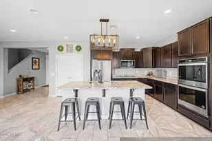 18639 W Via Montoya Dr, Surprise, AZ 85387 - Photo 13