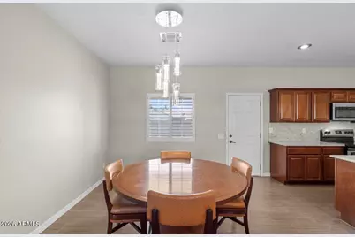 13139 W Tuckey Lane, Glendale, AZ 85307 - Photo 11