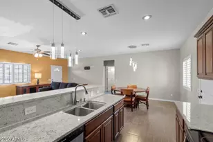 13139 W Tuckey Ln, Glendale, AZ 85307 - Photo 3