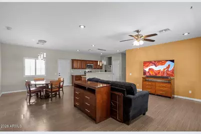 13139 W Tuckey Lane, Glendale, AZ 85307 - Photo 5