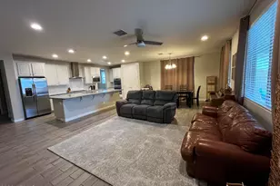 22017 N 97th Dr, Peoria, AZ 85383 - Photo 11