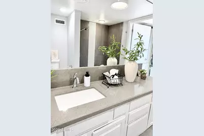 207 W Clarendon Avenue #2B, Phoenix, AZ 85013 - Photo 13