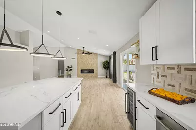 7948 W Pershing Avenue, Peoria, AZ 85381 - Photo 9