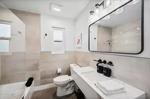 3802 E Piccadilly Rd, Phoenix, AZ 85018 - Photo 27