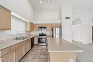 13364 W Wilshire Dr, Goodyear, AZ 85395 - Photo 7