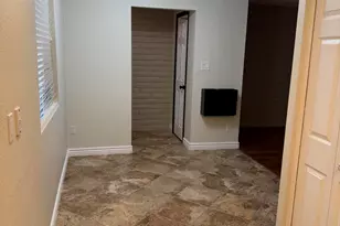 4354 N 82nd St, Scottsdale, AZ 85251 - Photo 3