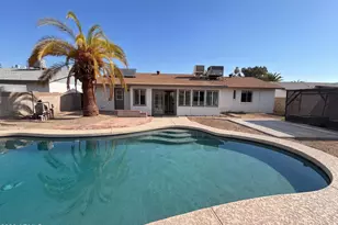 10501 W Loma Ln, Peoria, AZ 85345 - Photo 25