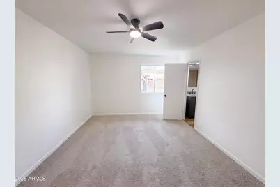 10501 W Loma Lane, Peoria, AZ 85345 - Photo 15