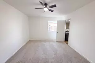 10501 W Loma Ln, Peoria, AZ 85345 - Photo 15