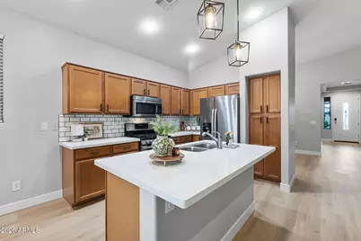 10361 W Foothill Drive, Peoria, AZ 85383 - Photo 33