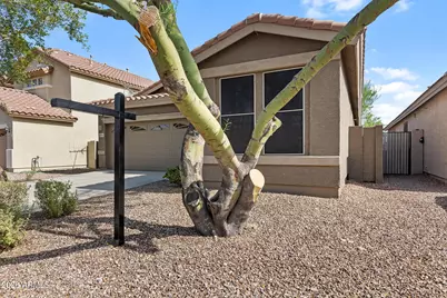 10361 W Foothill Drive, Peoria, AZ 85383 - Photo 7
