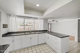 1703 E Watson Dr, Tempe, AZ 85283 - Photo 17