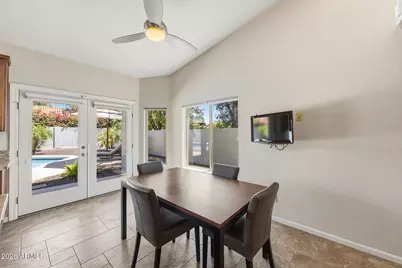 9886 E Cinnabar Avenue, Scottsdale, AZ 85258 - Photo 15