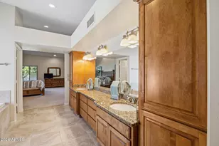 9886 E Cinnabar Ave, Scottsdale, AZ 85258 - Photo 27