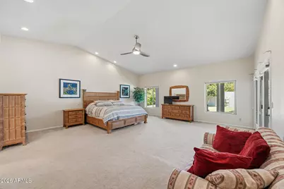 9886 E Cinnabar Avenue, Scottsdale, AZ 85258 - Photo 23
